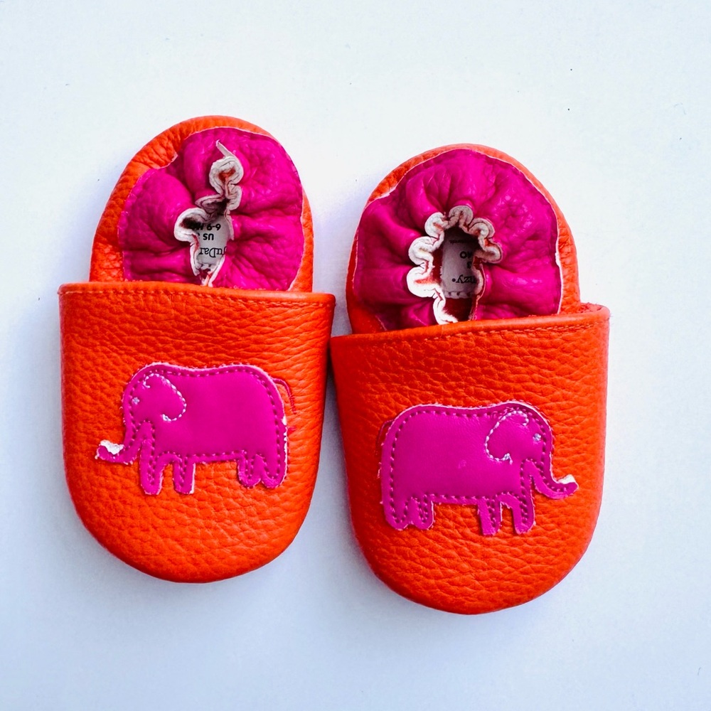NWOT JUDANZY orange elephant baby shoes
